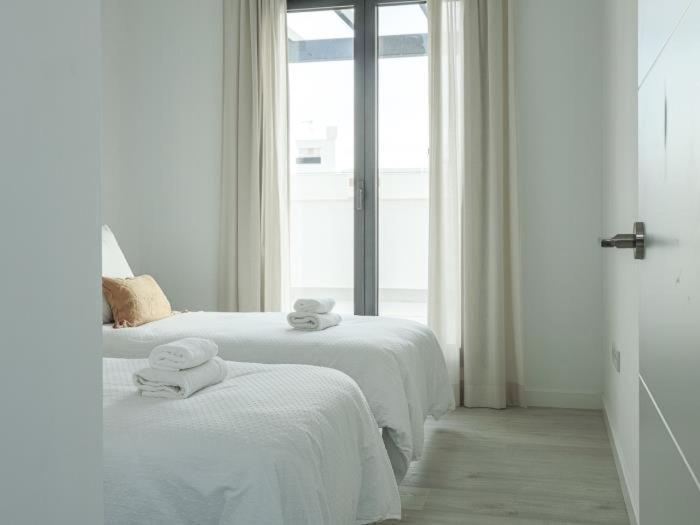 Tejares Luxury Penthouse En Triana - Gran Terraza, Piscina & Parking Privados *